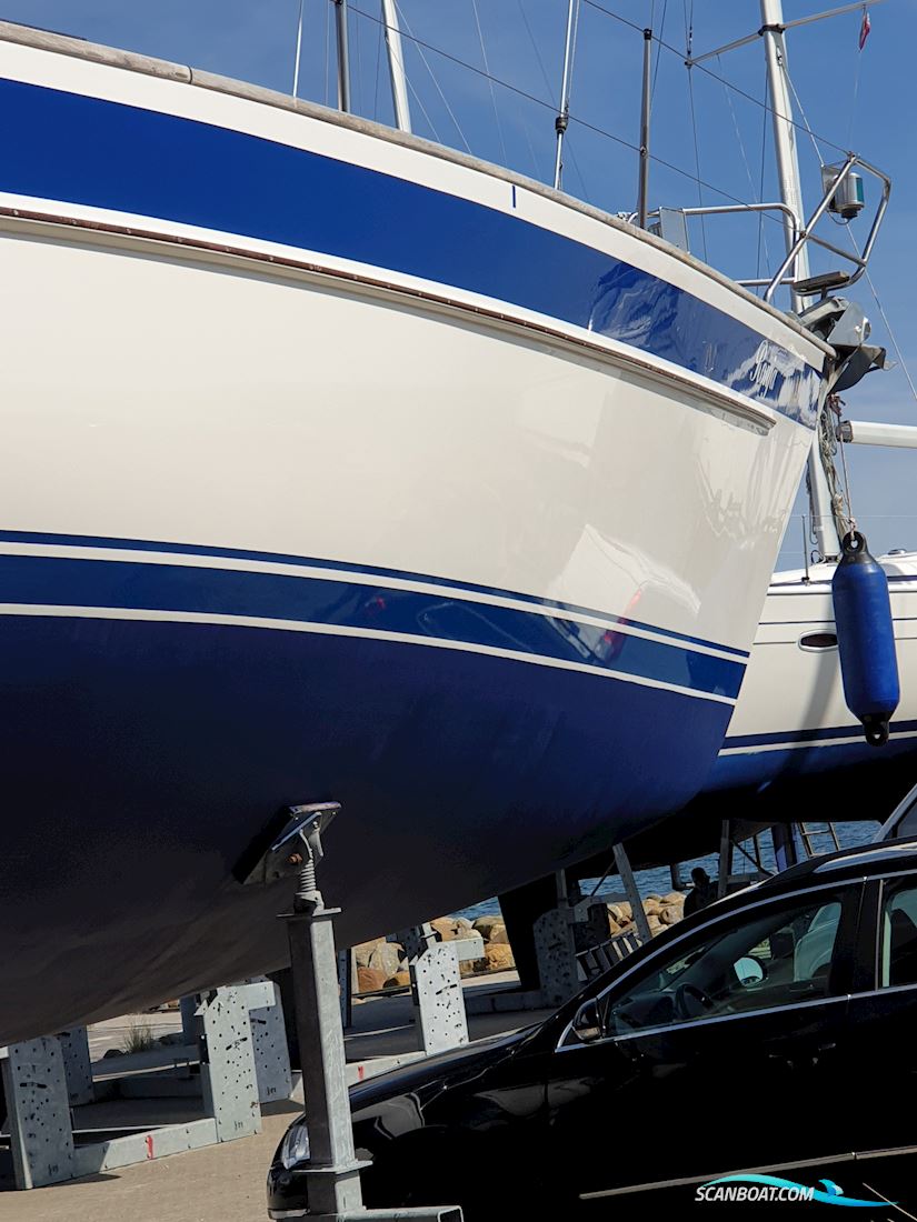 Hallberg-Rassy 34