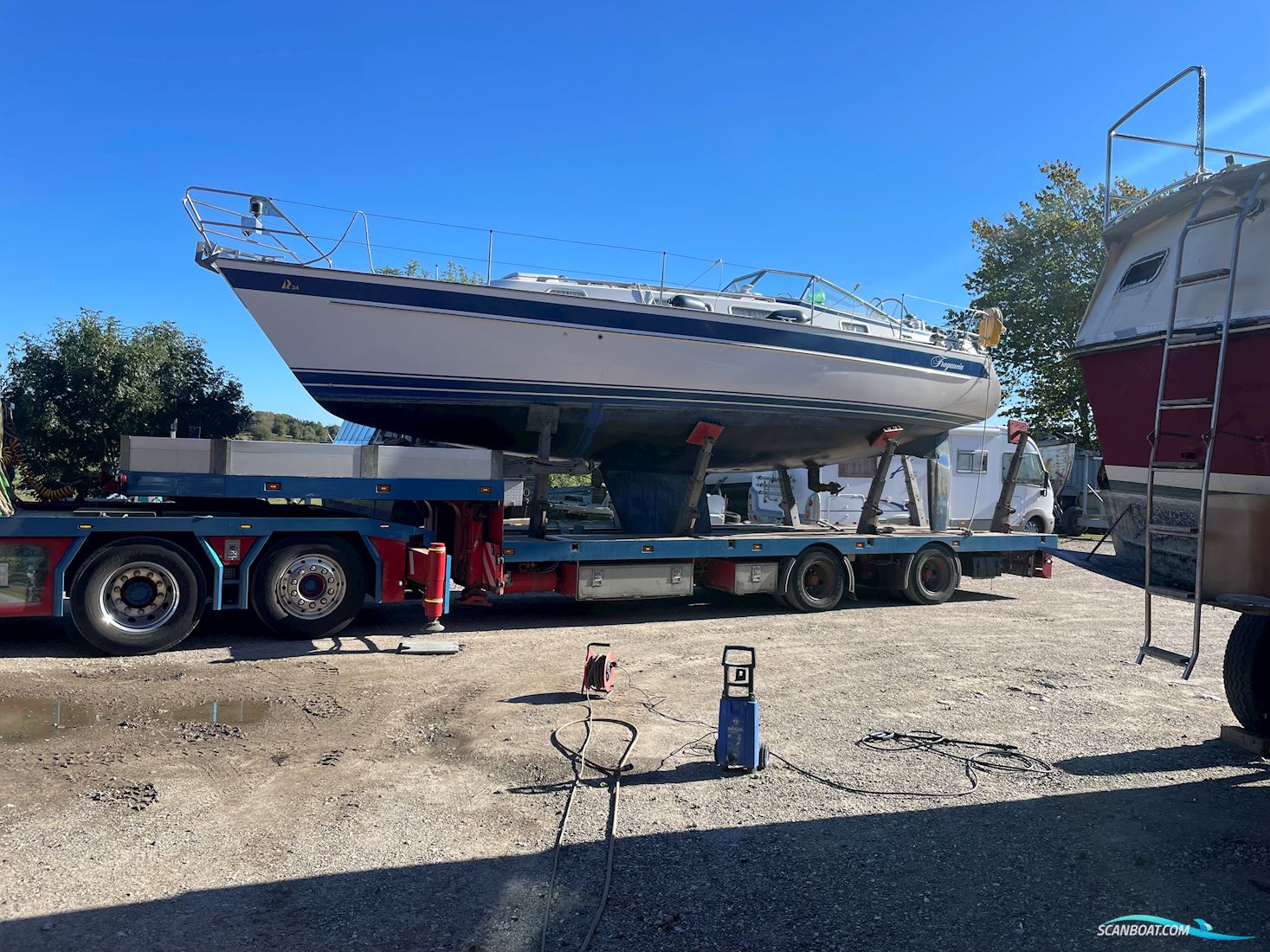 Hallberg-Rassy 34