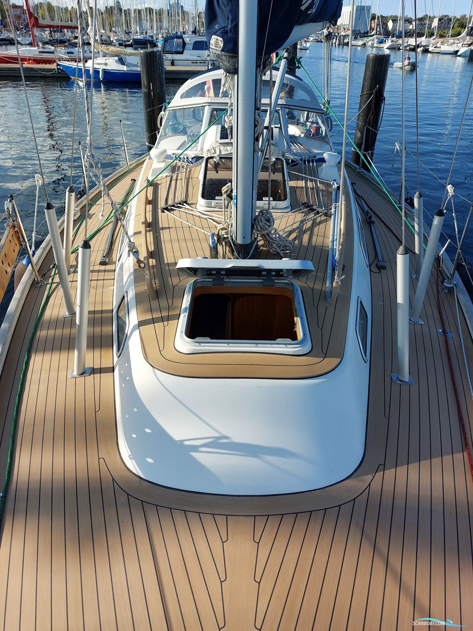 Hallberg-Rassy 34