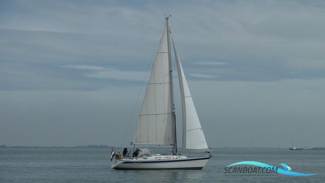 Hallberg Rassy 34