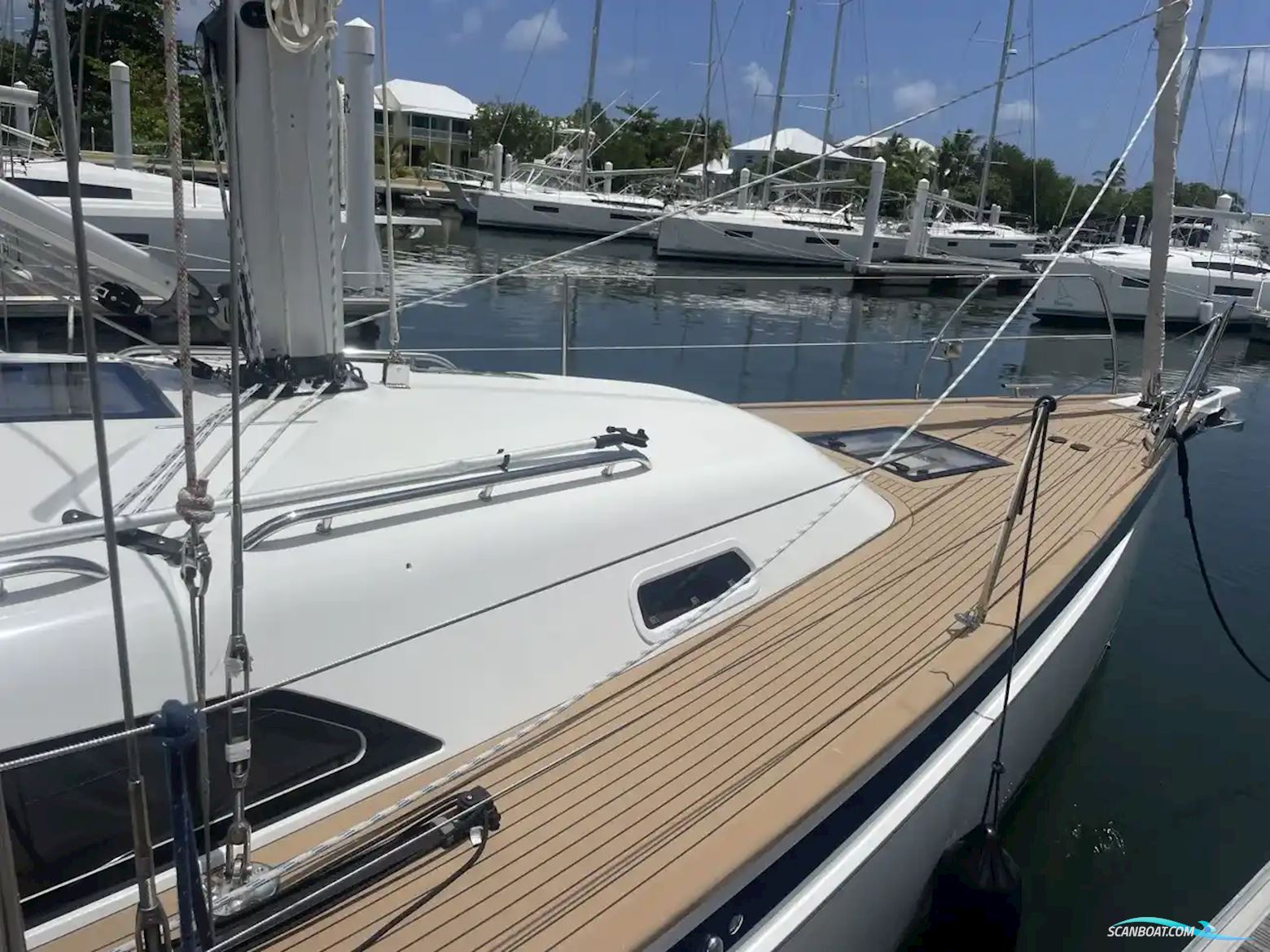 Hallberg-rassy 340