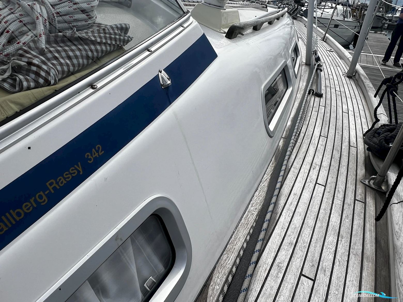 Hallberg Rassy 342