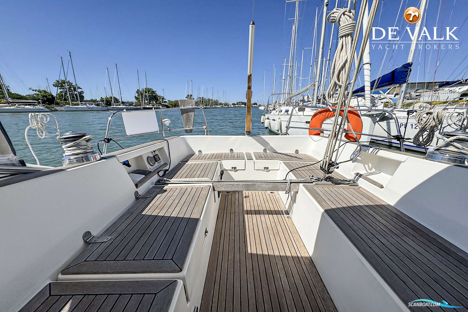 Hallberg Rassy 342