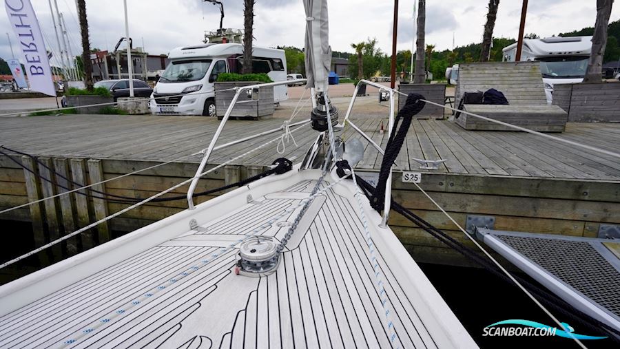 Hallberg-Rassy 342