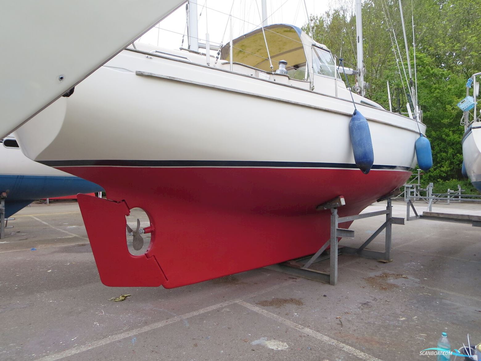Hallberg Rassy 35
