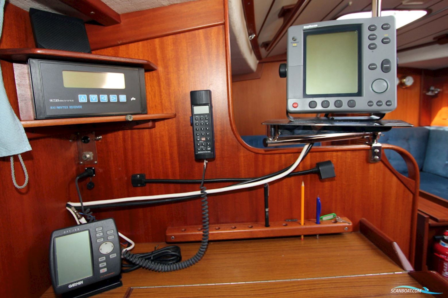 Hallberg Rassy 352