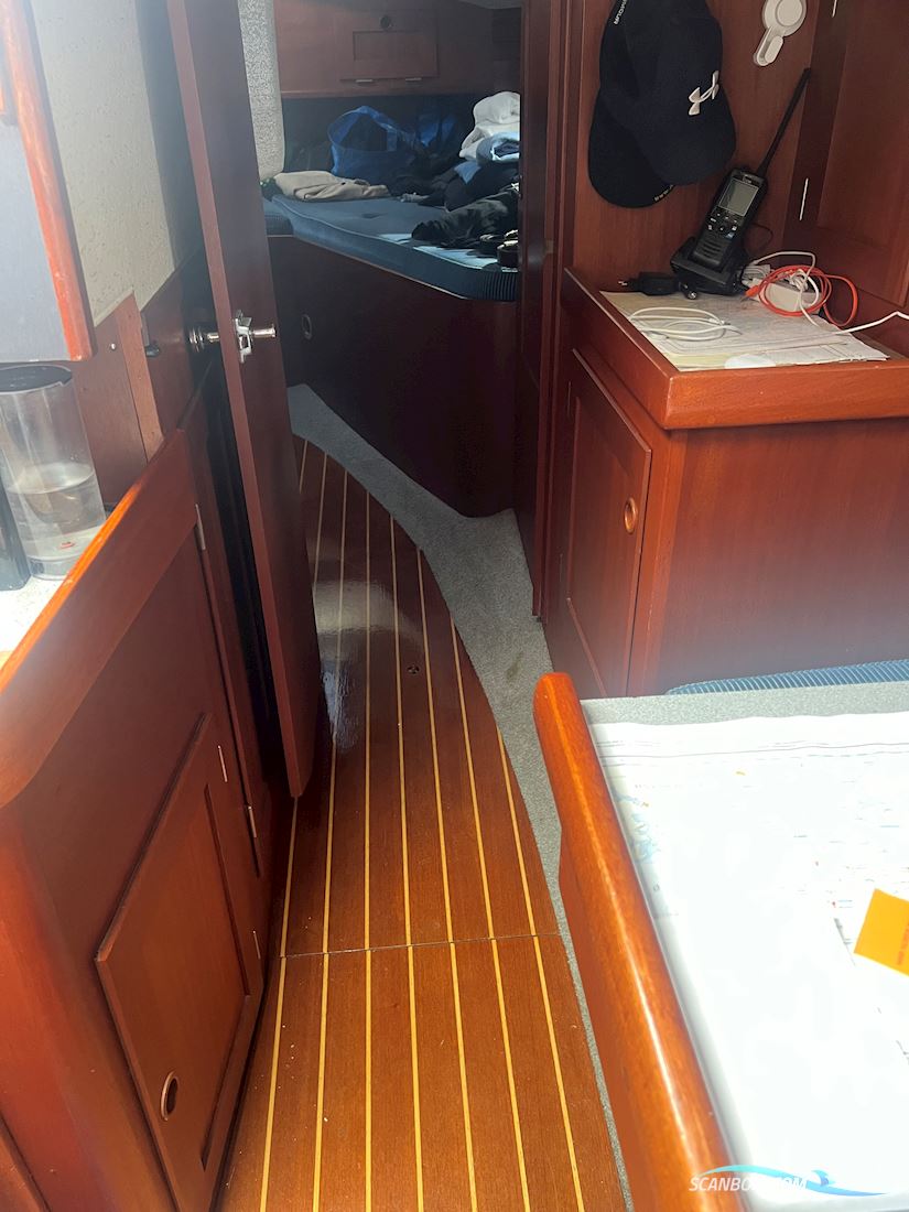 Hallberg-Rassy 352