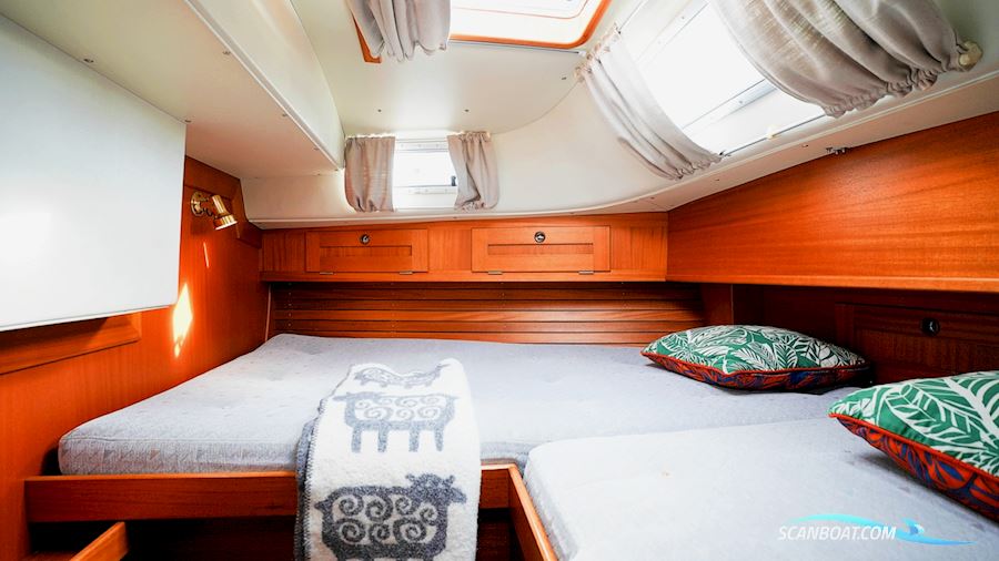 Hallberg-Rassy 36