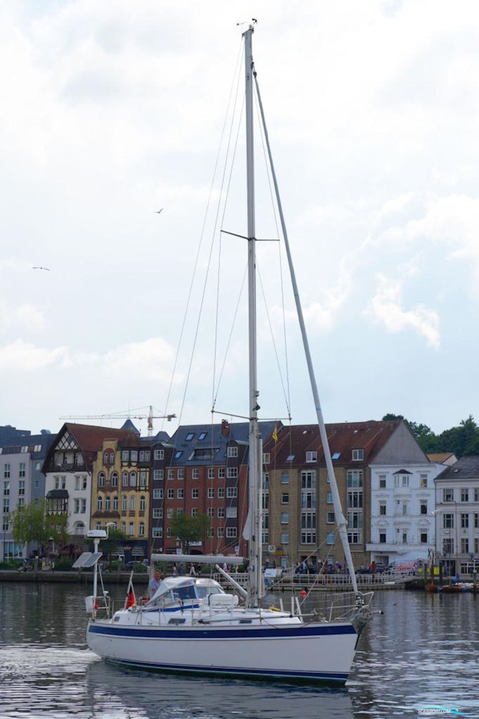 Hallberg-Rassy 37