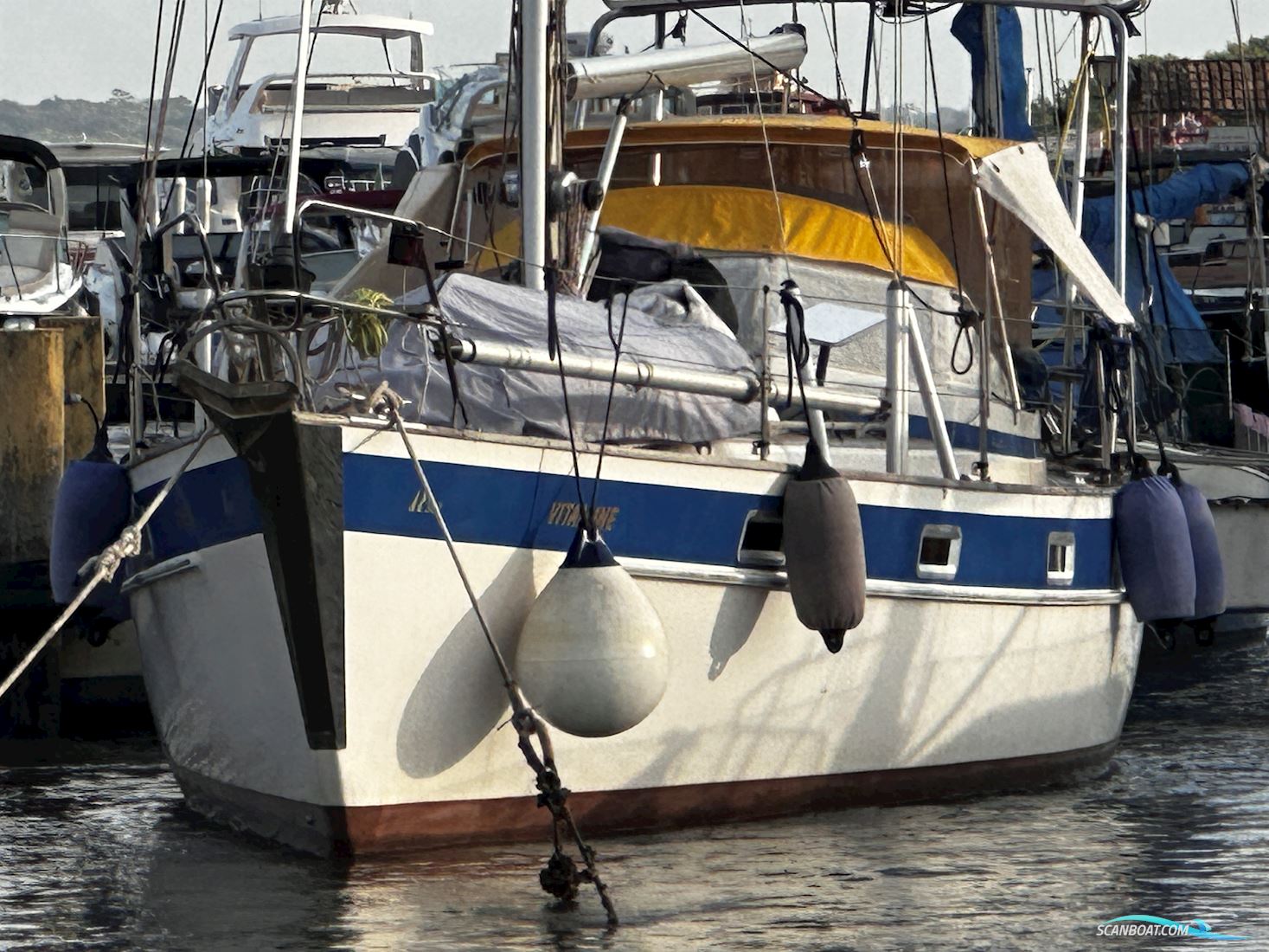 Hallberg Rassy 382