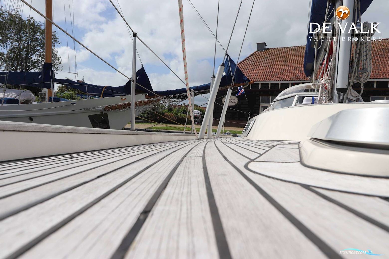 Hallberg Rassy 39