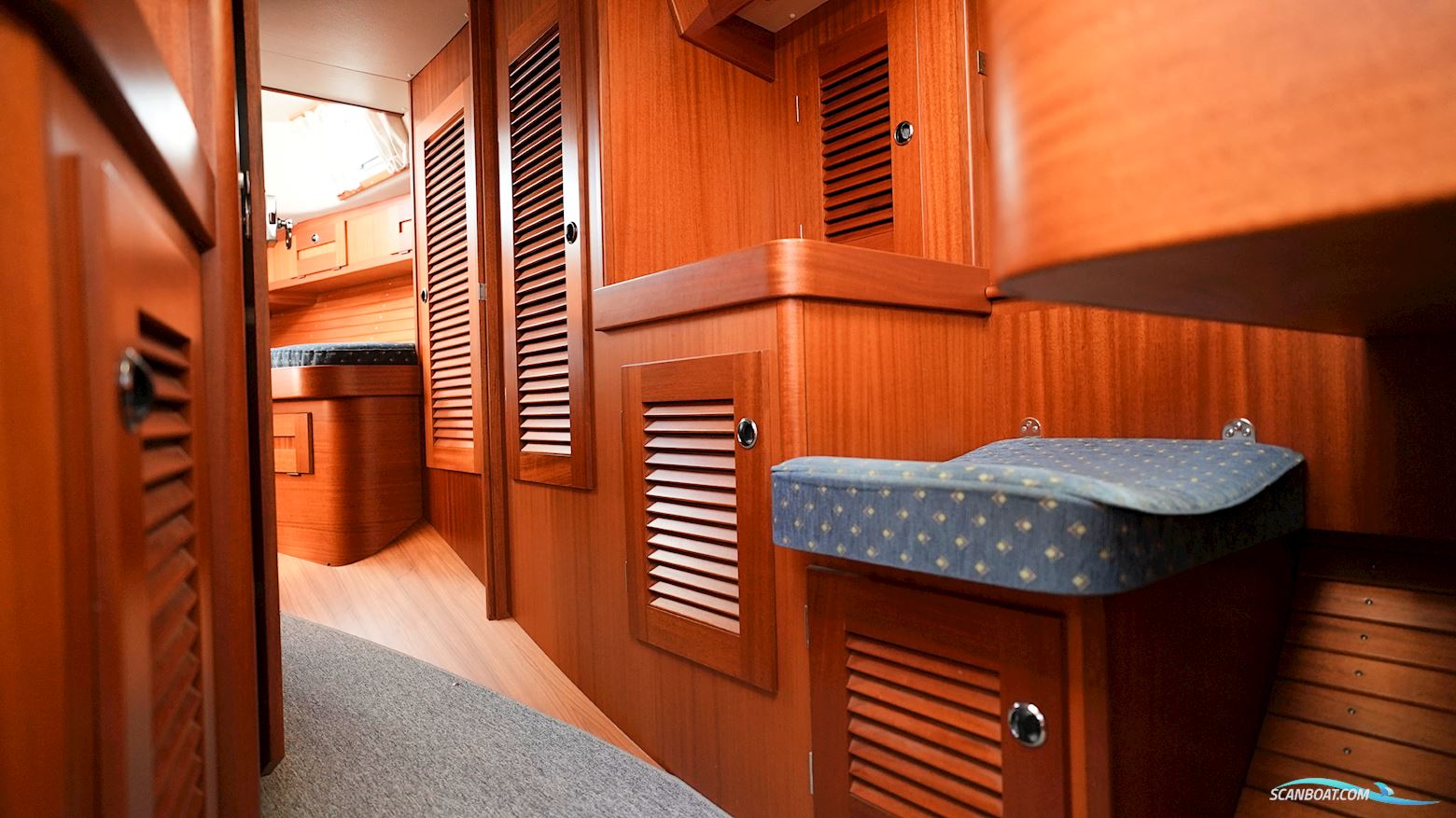 Hallberg-Rassy 39