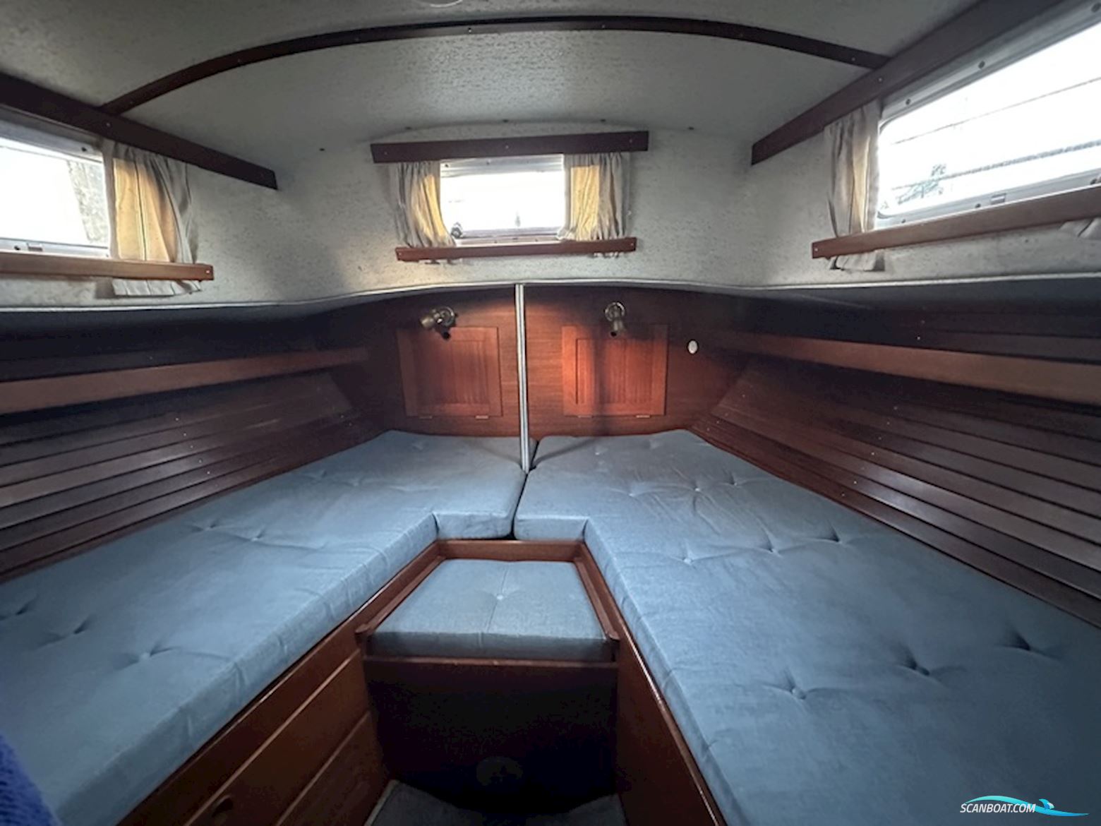 Hallberg-Rassy 41 Ketch