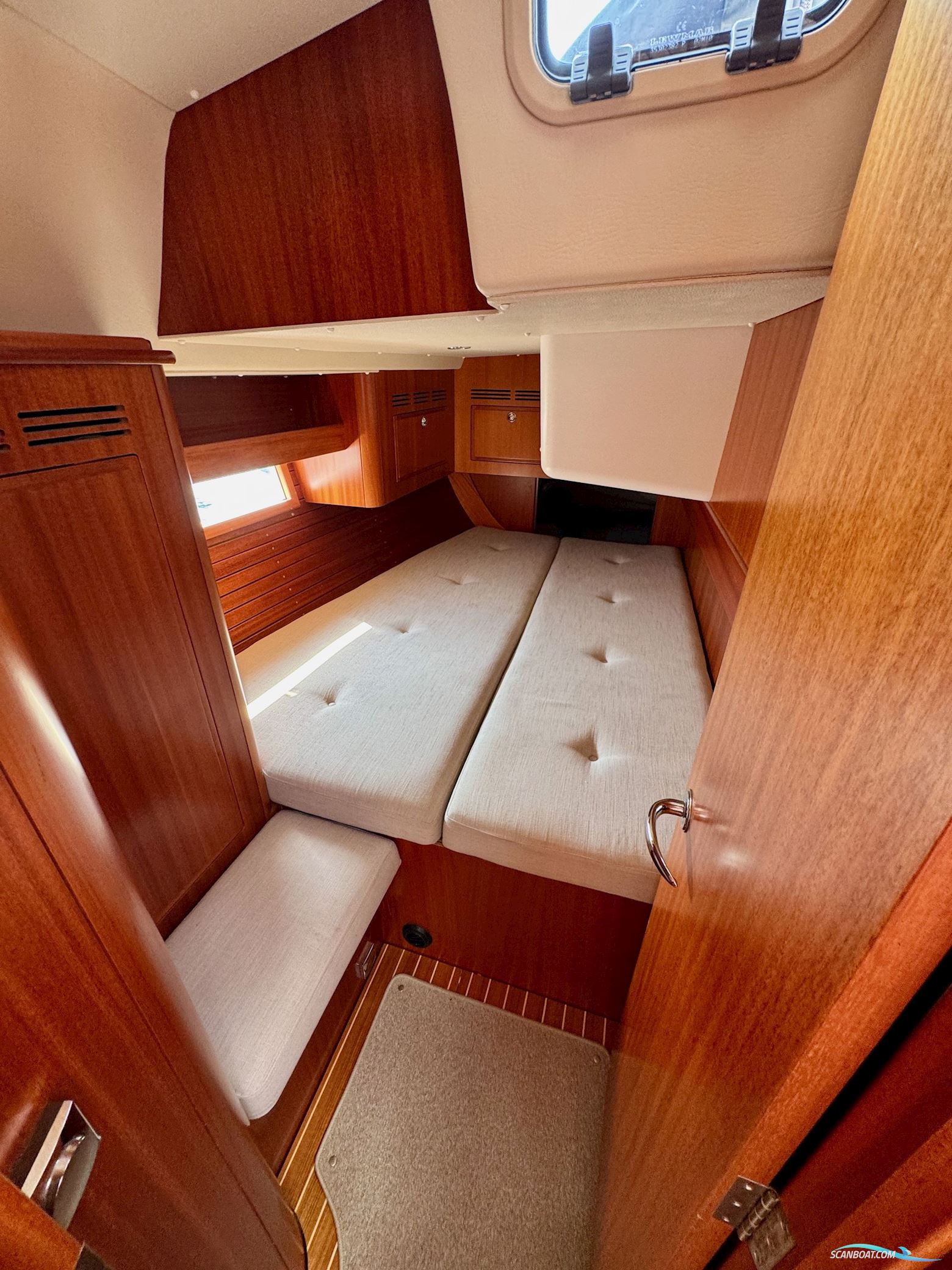 Hallberg-Rassy 412