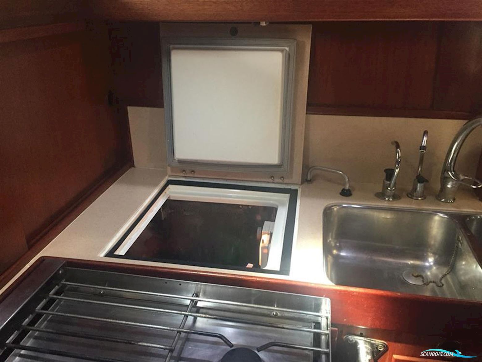 Hallberg-rassy 42 KETCH