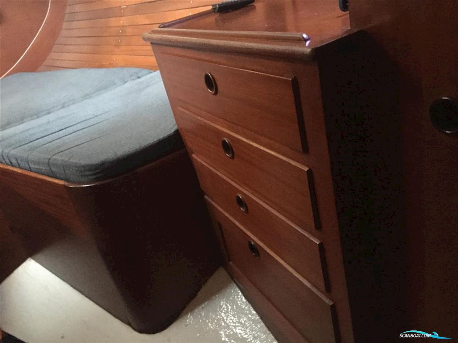 Hallberg-rassy 42 KETCH