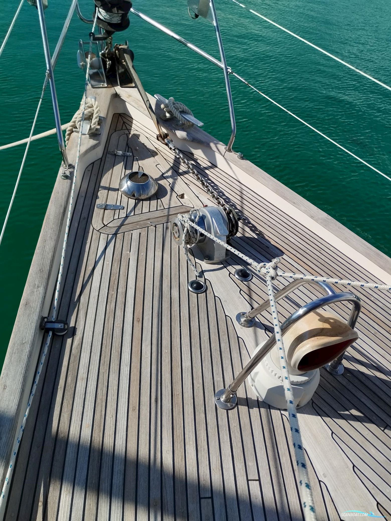 Hallberg-Rassy 42E