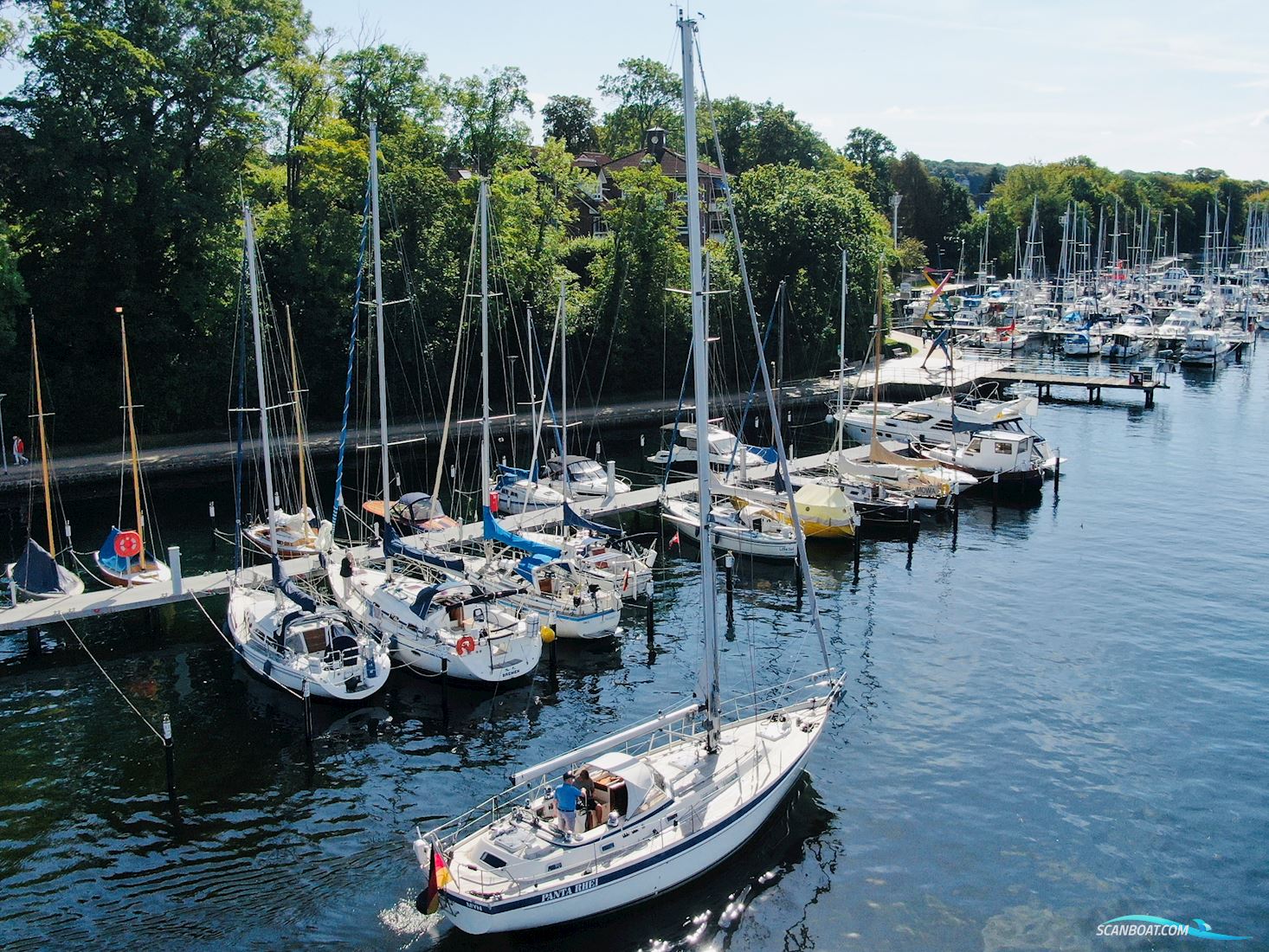 Hallberg-Rassy 42F HR