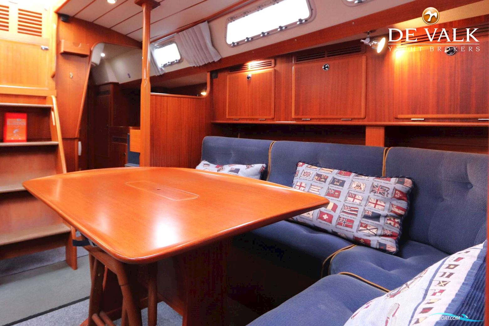 Hallberg Rassy 43 MK I