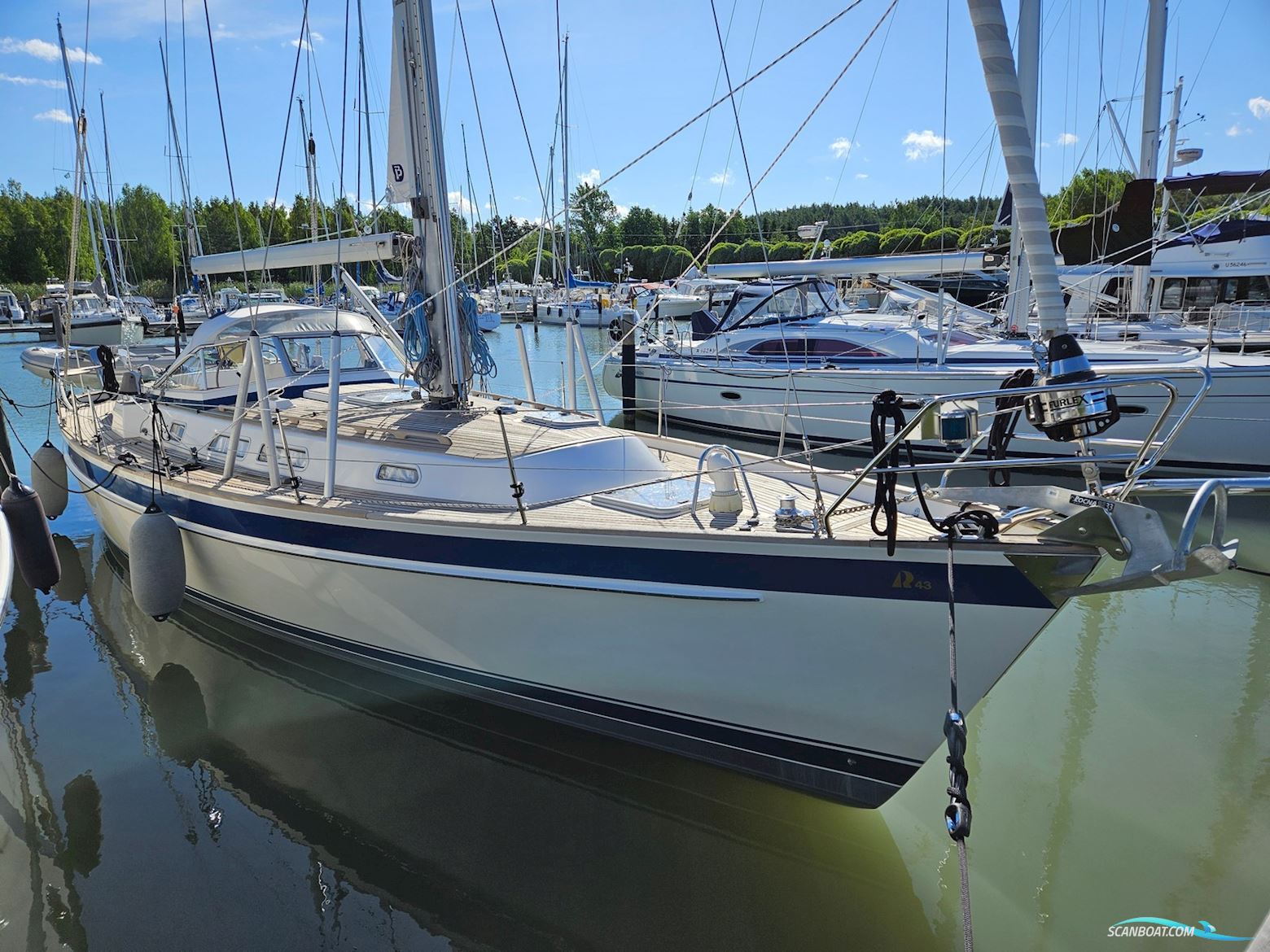 Hallberg-rassy 43