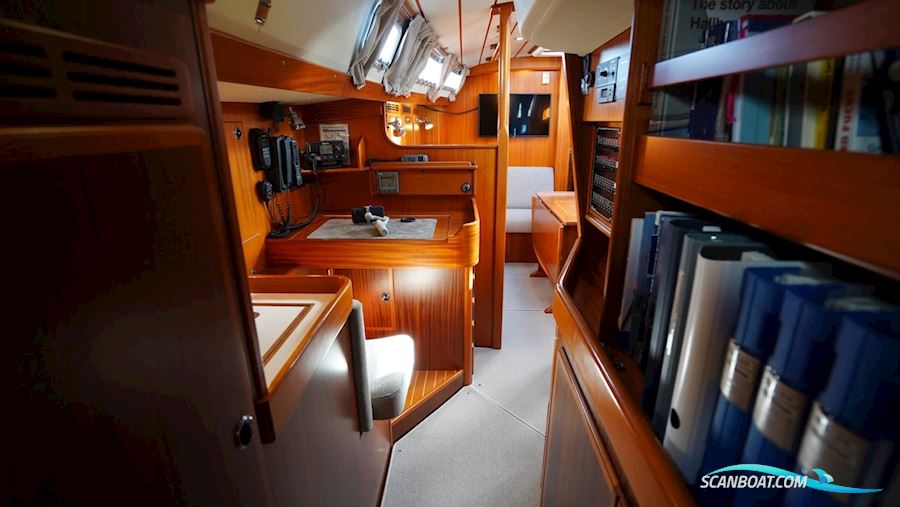 Hallberg-Rassy 43