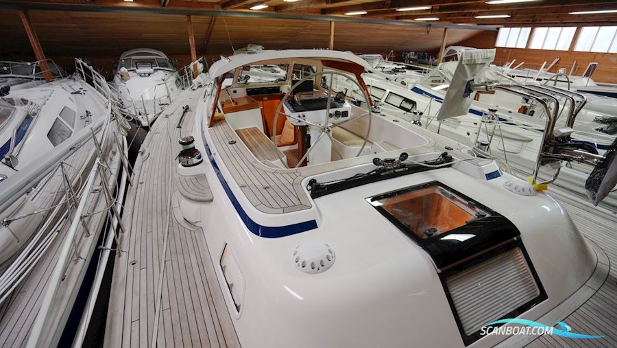 Hallberg-Rassy 44