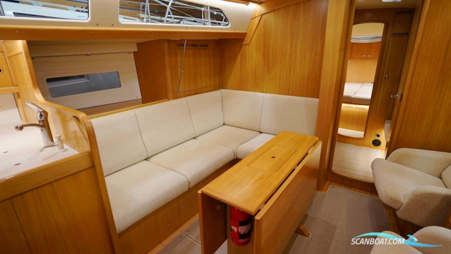 Hallberg-Rassy 44