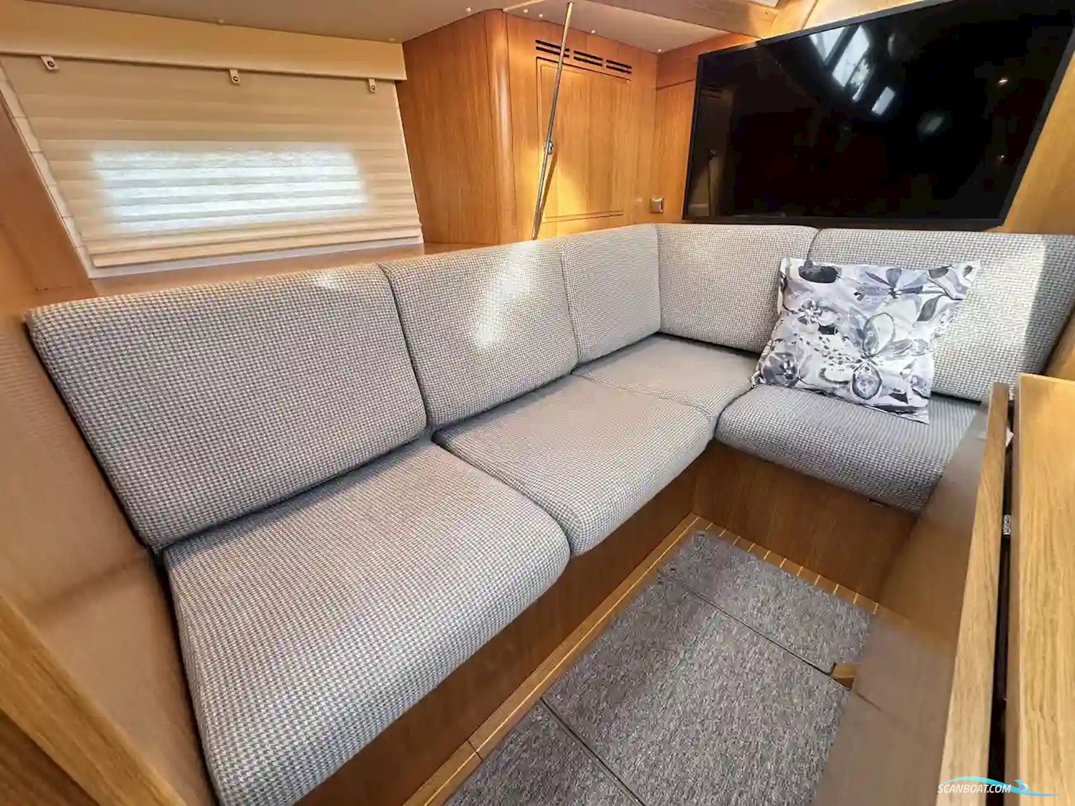 Hallberg-rassy 44