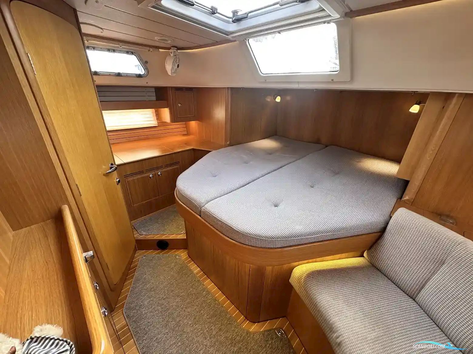 Hallberg-rassy 44