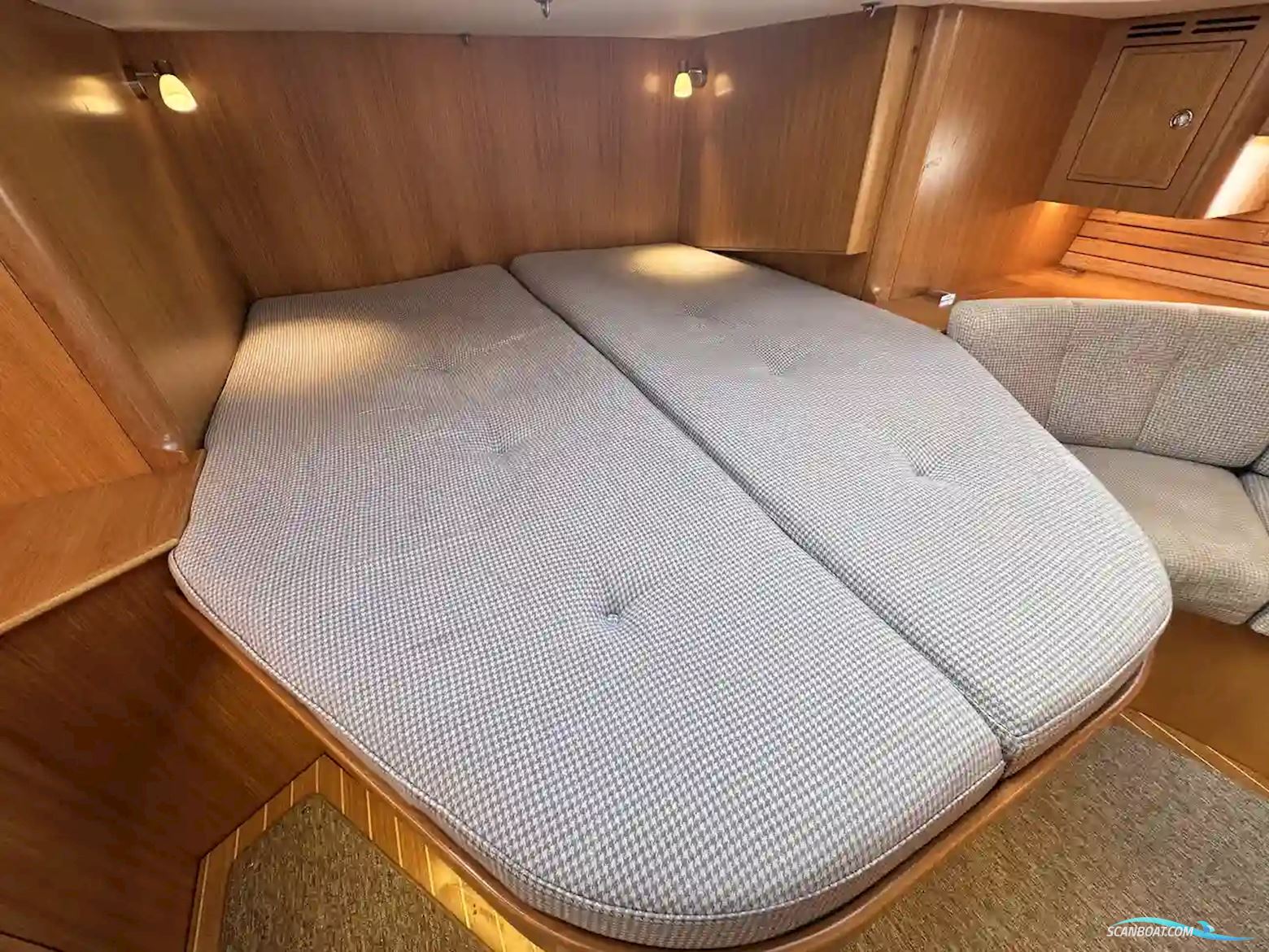Hallberg-rassy 44