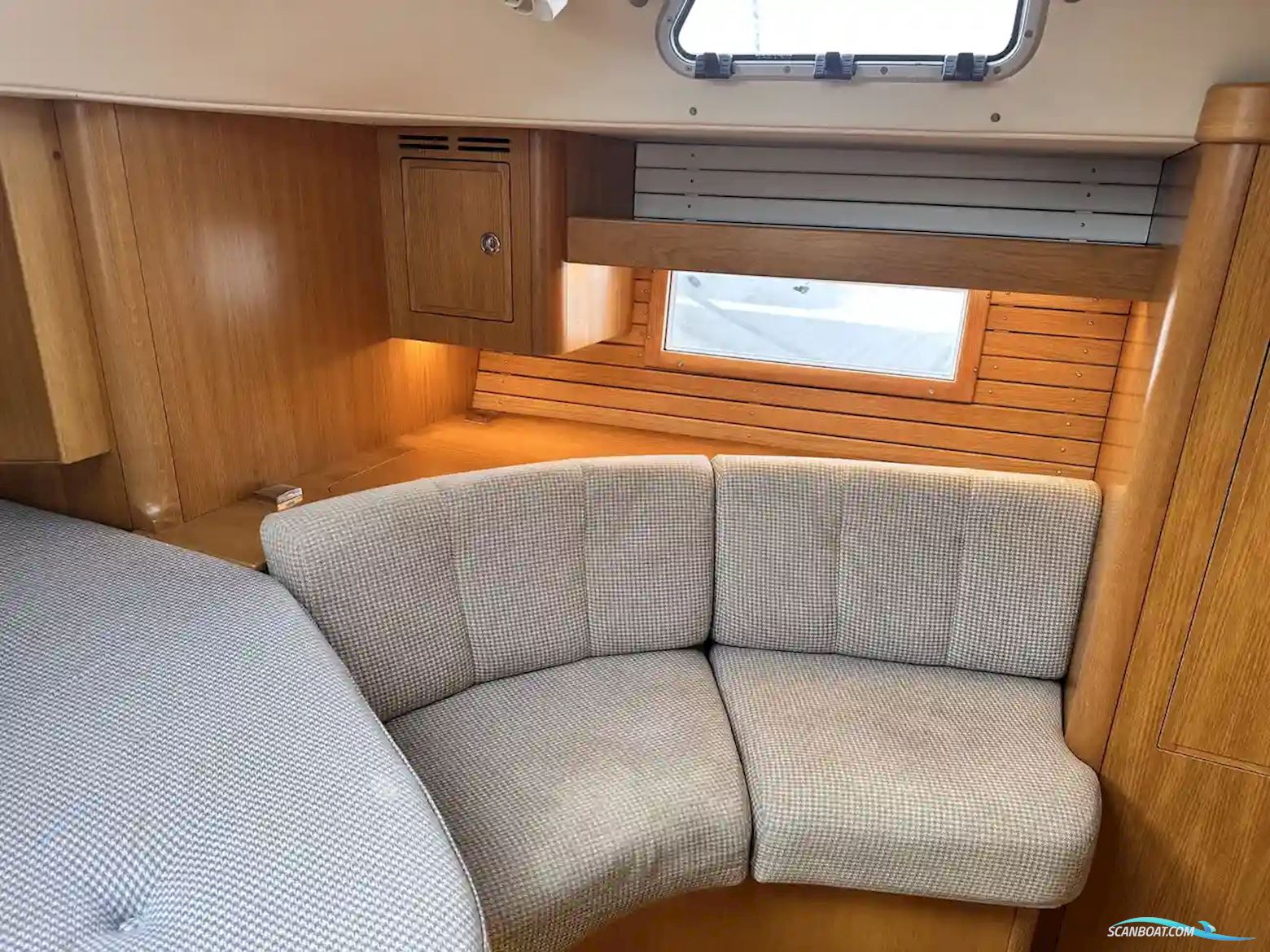 Hallberg-rassy 44