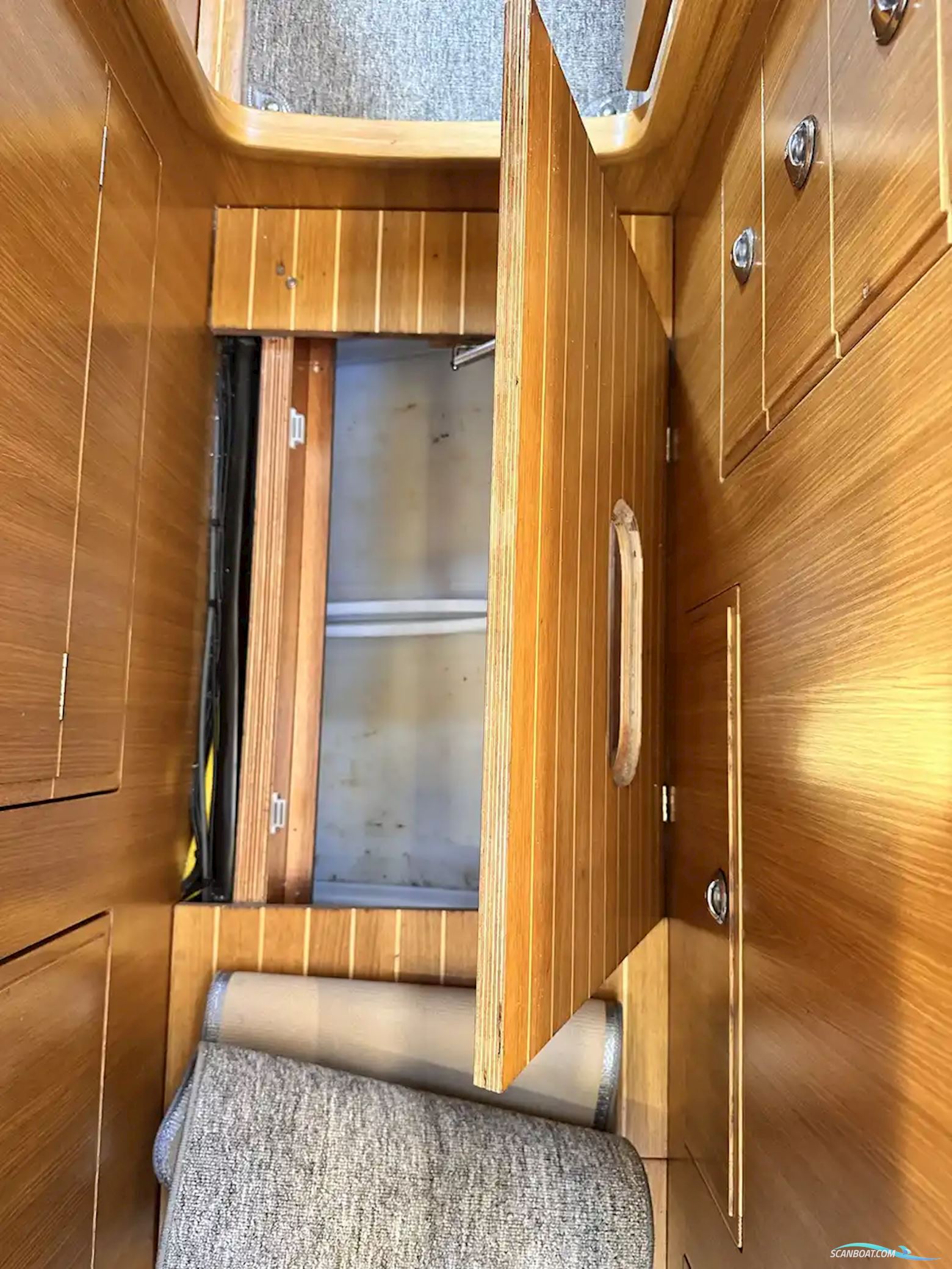 Hallberg-rassy 44