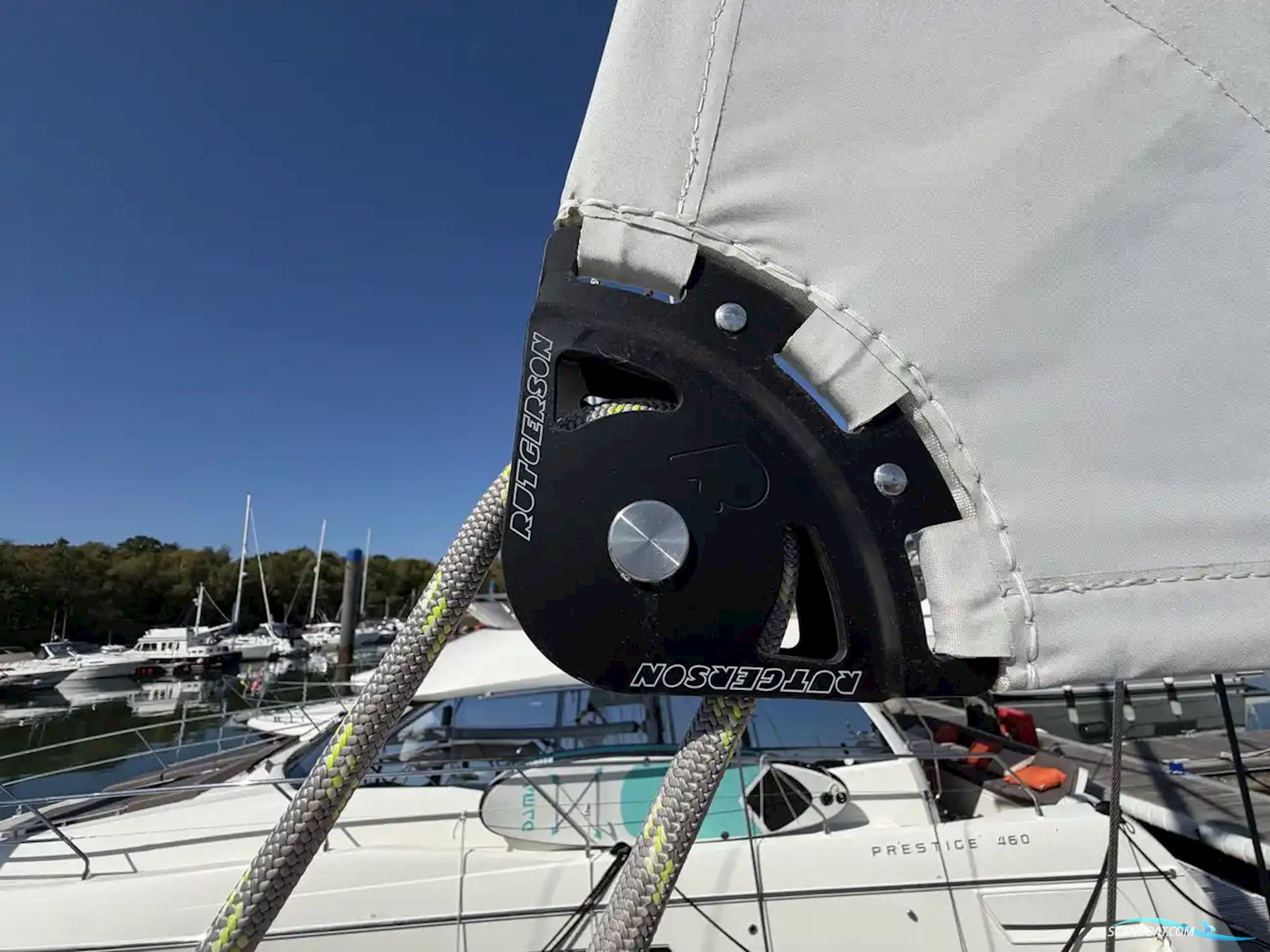 Hallberg-Rassy 44