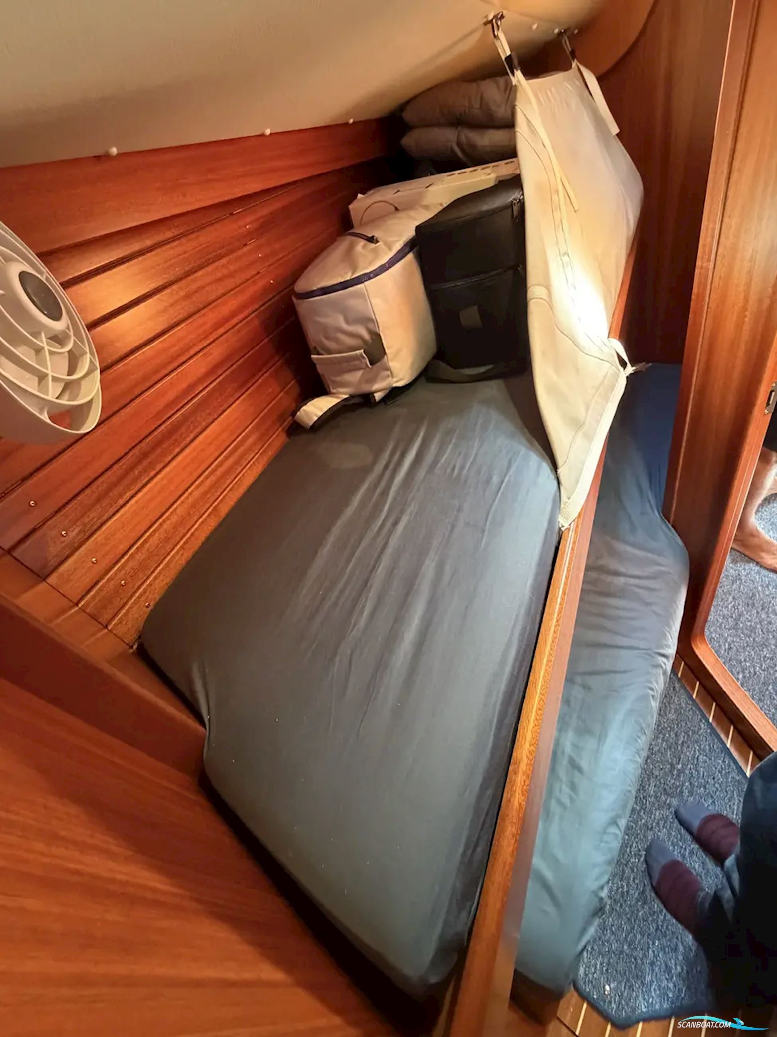 Hallberg-Rassy 44