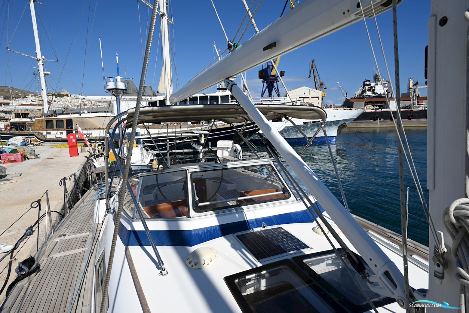 Hallberg Rassy 44