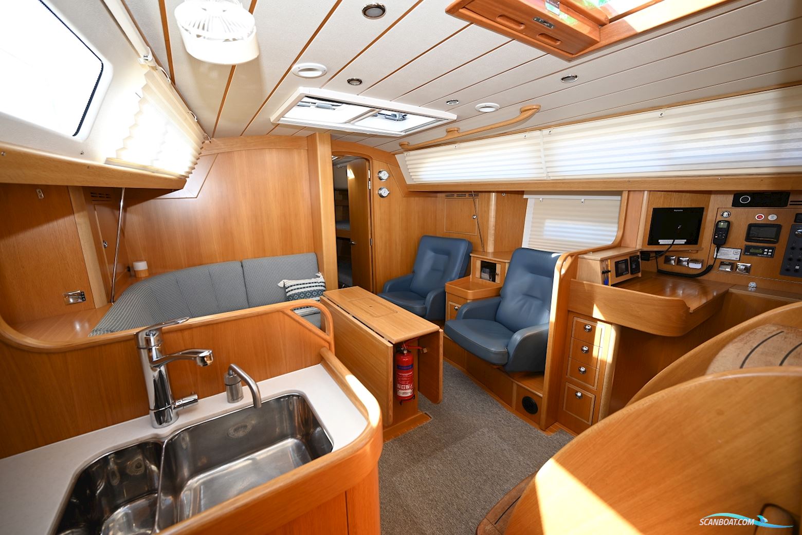 Hallberg Rassy 44