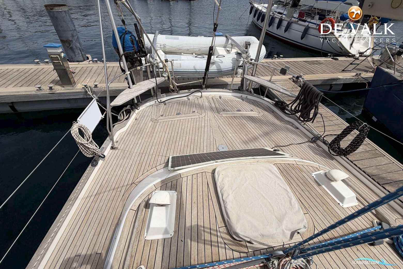 Hallberg Rassy 46