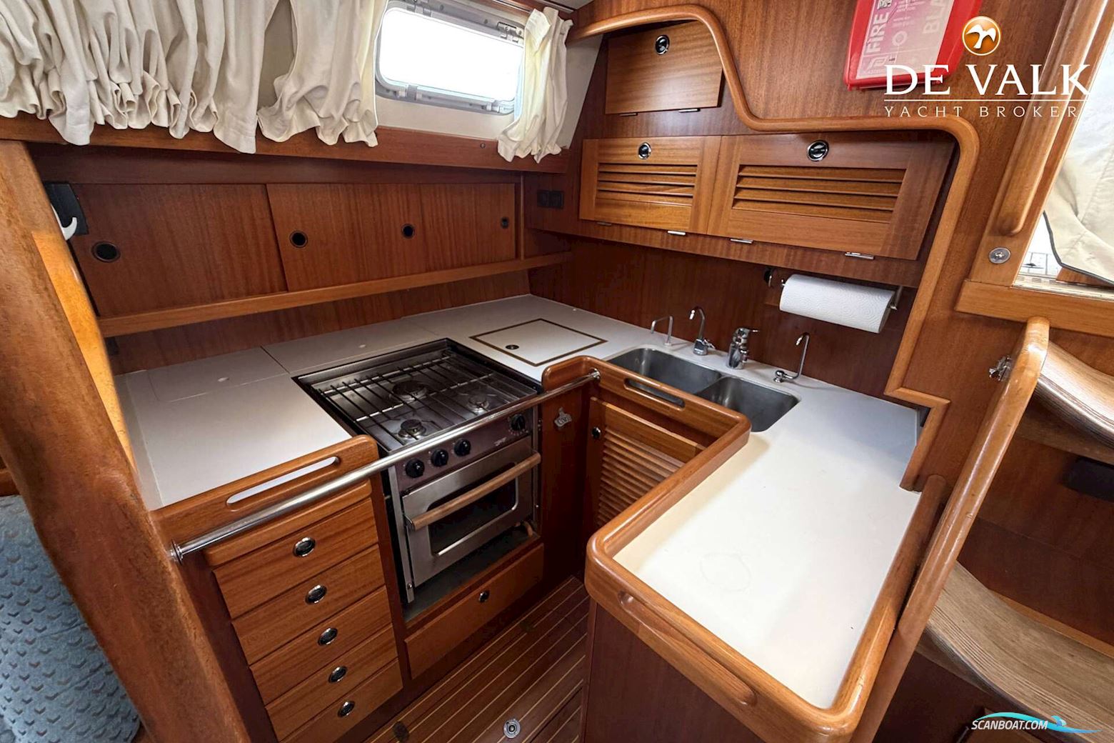 Hallberg Rassy 46