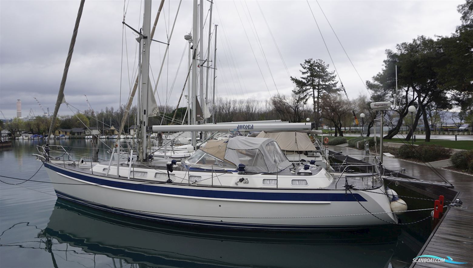 Hallberg Rassy 48
