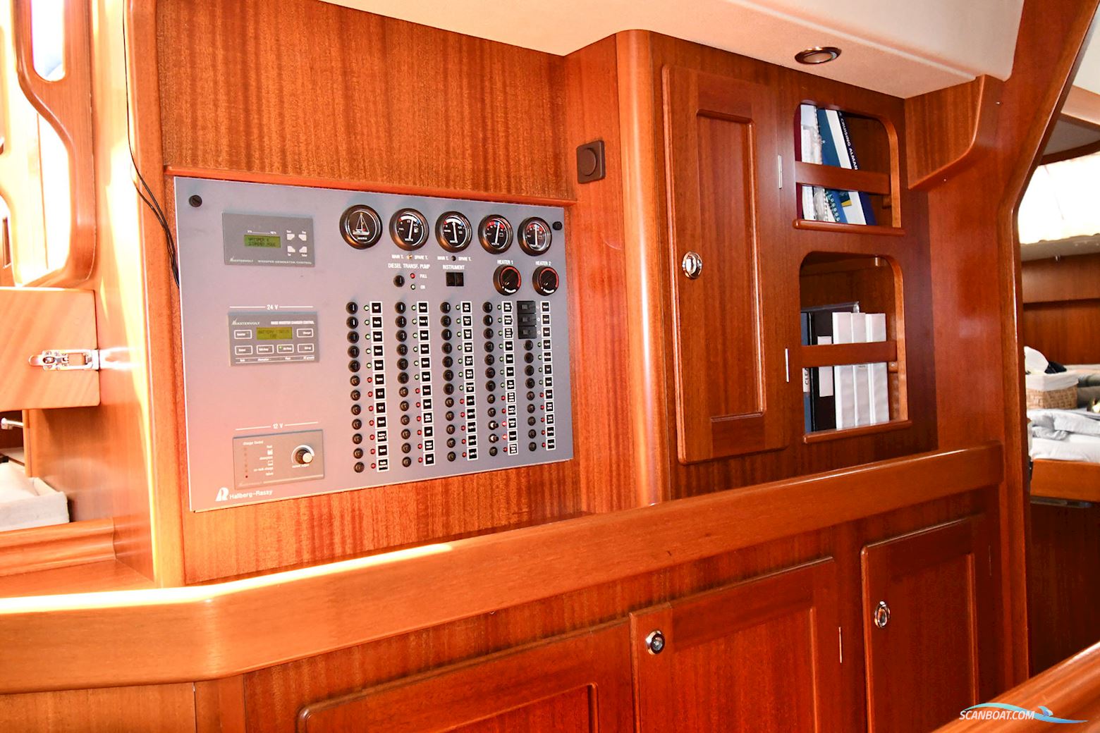 Hallberg-Rassy 48