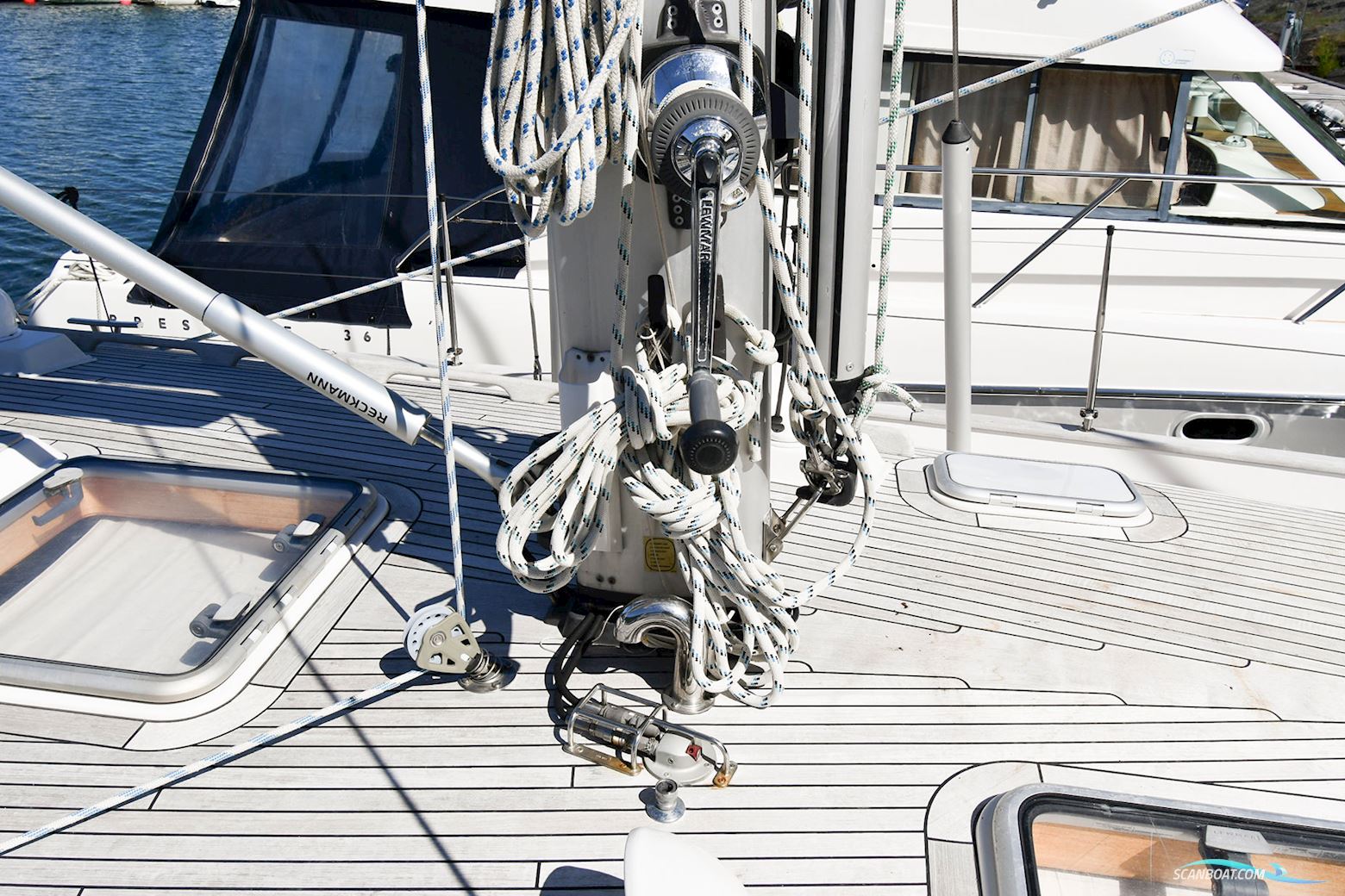 Hallberg-Rassy 48