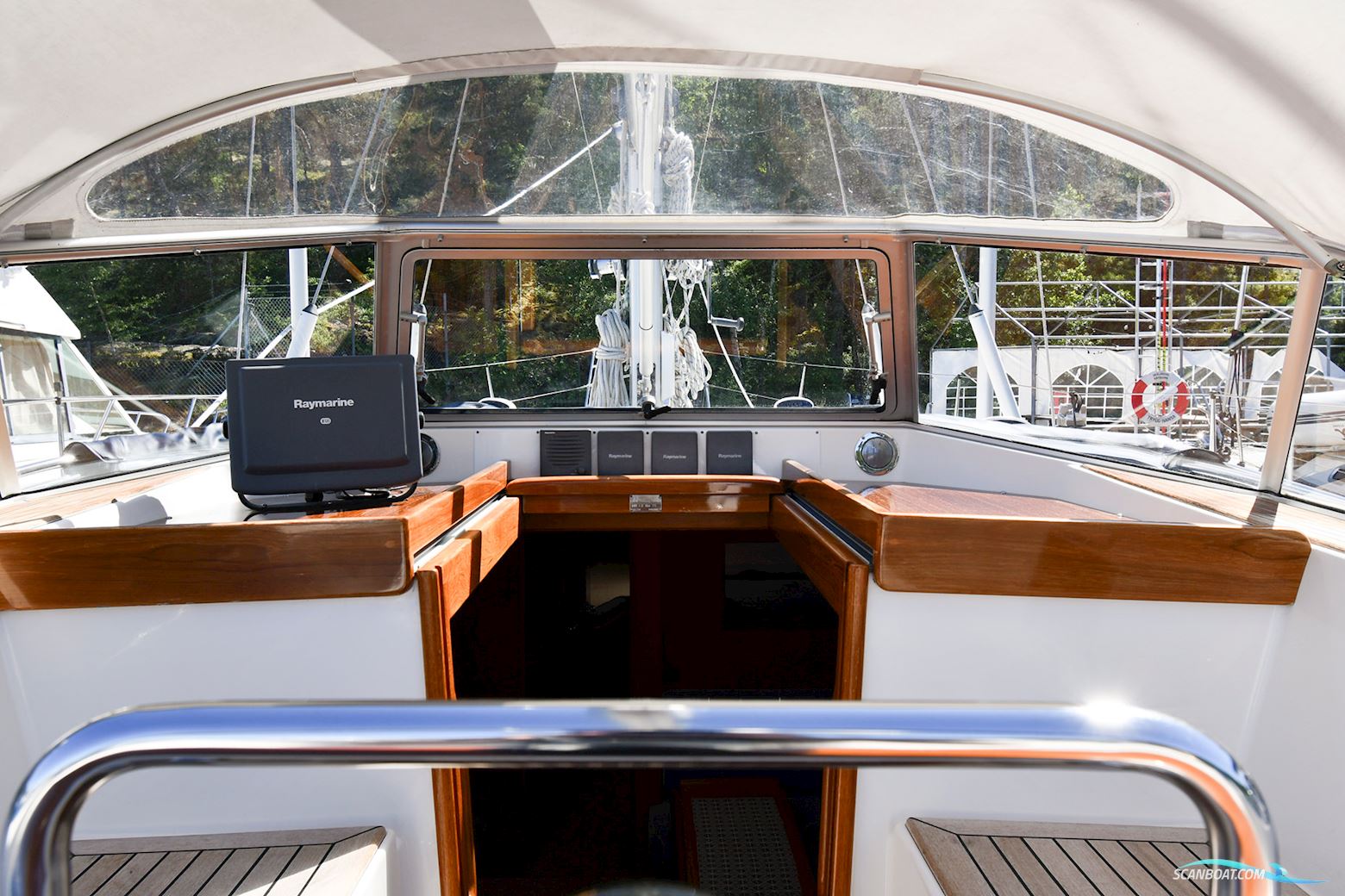 Hallberg-Rassy 48