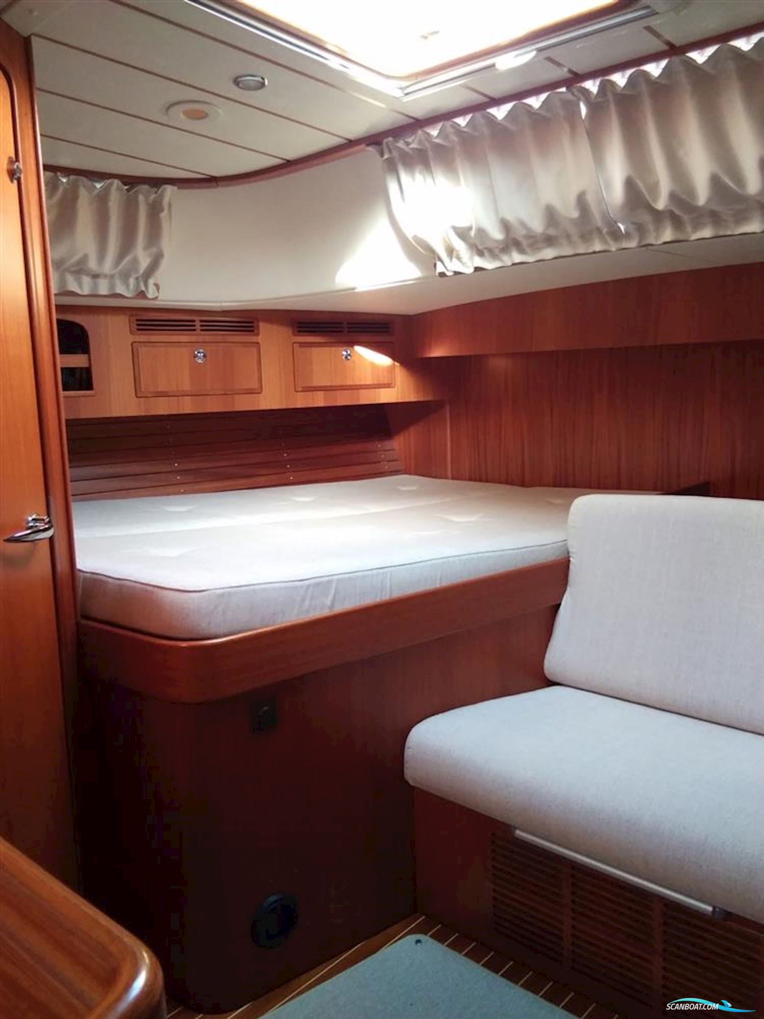 Hallberg Rassy 48