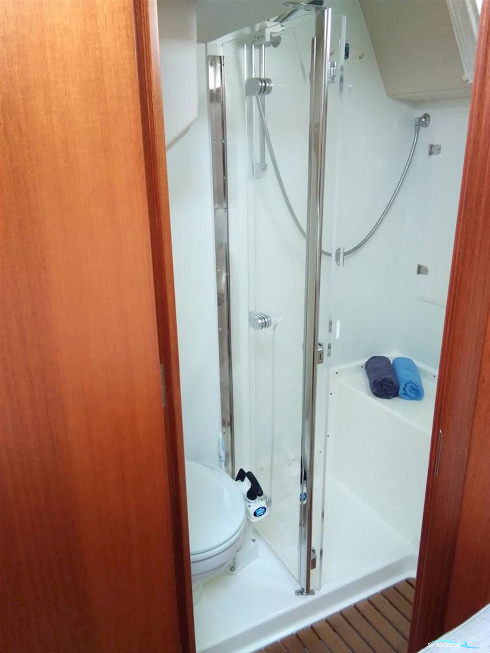 Hallberg Rassy 48