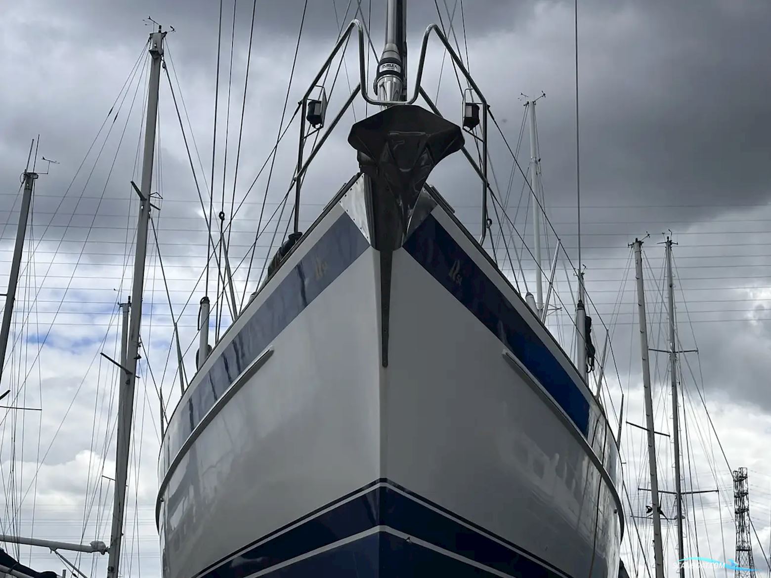 Hallberg-Rassy 54