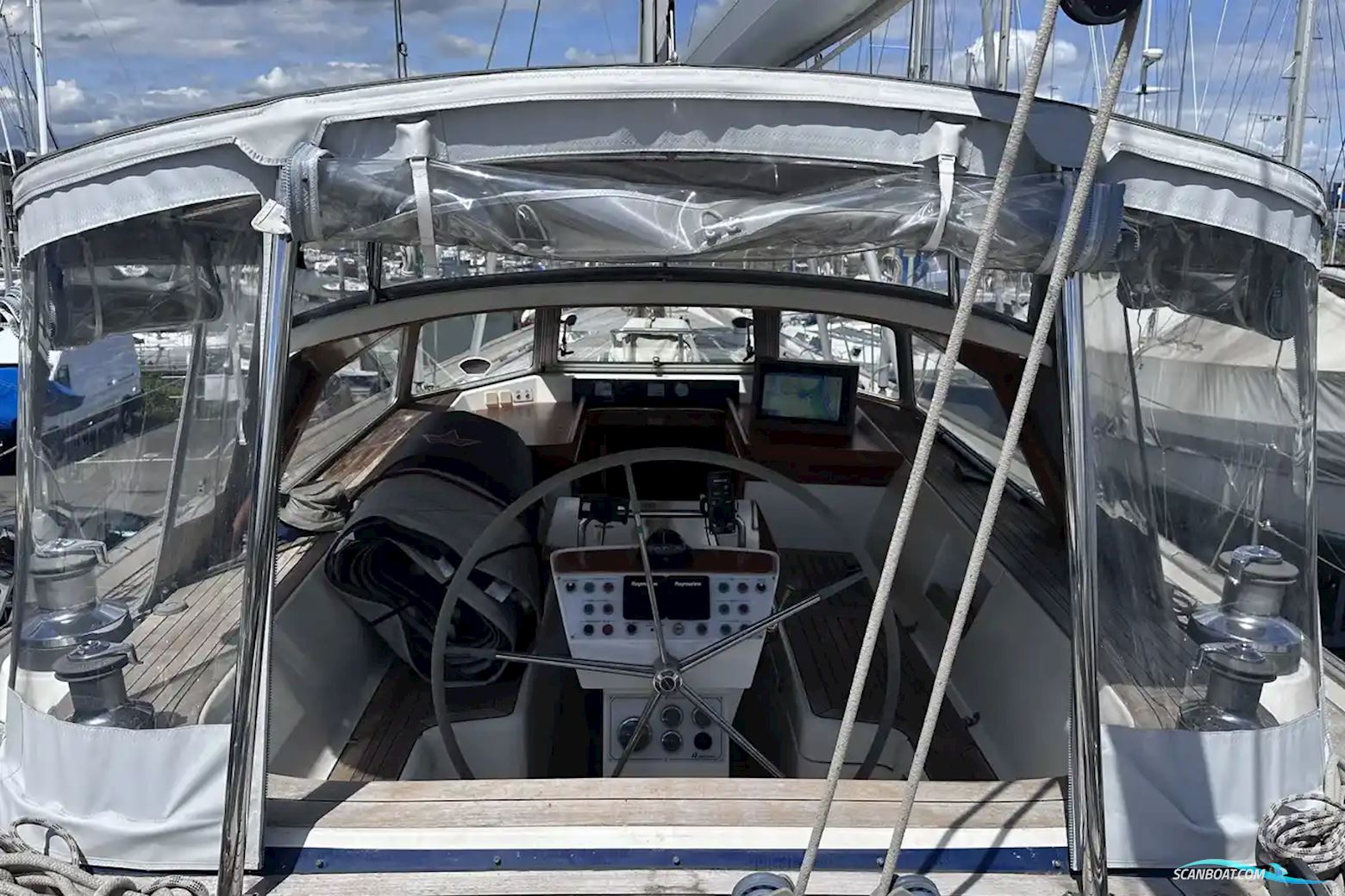 Hallberg-Rassy 54