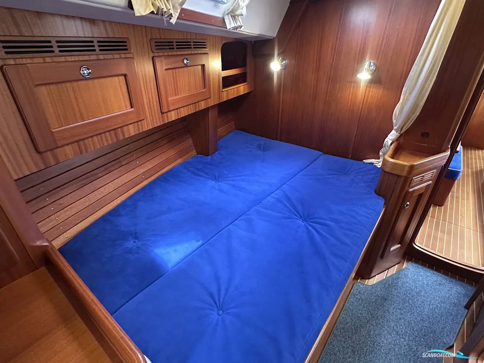 Hallberg-Rassy 54