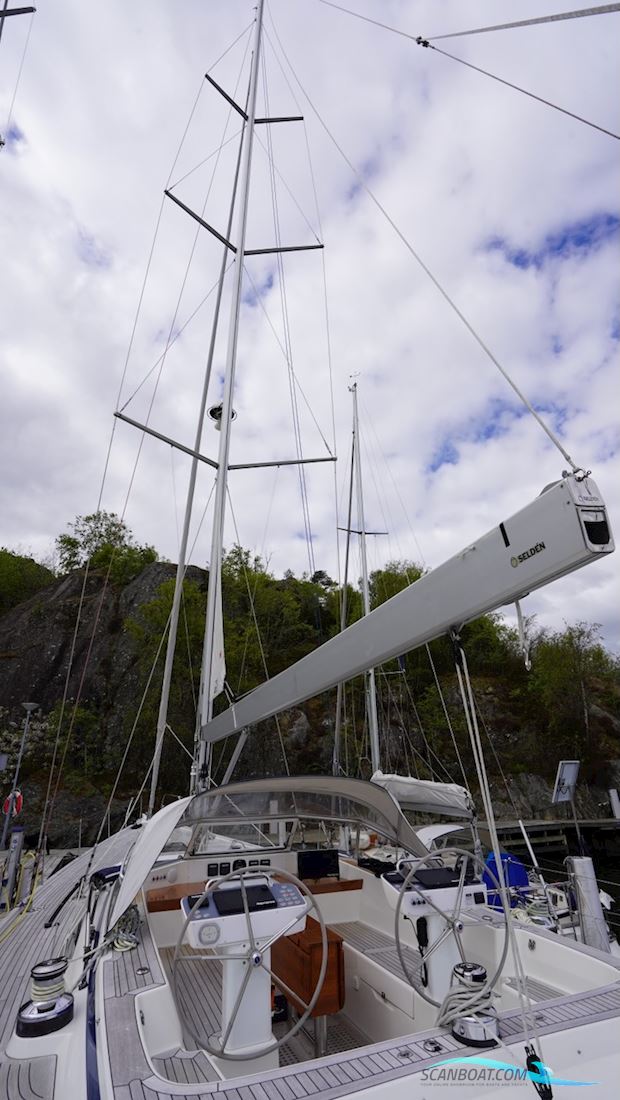 Hallberg-Rassy 57