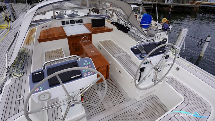 Hallberg-Rassy 57