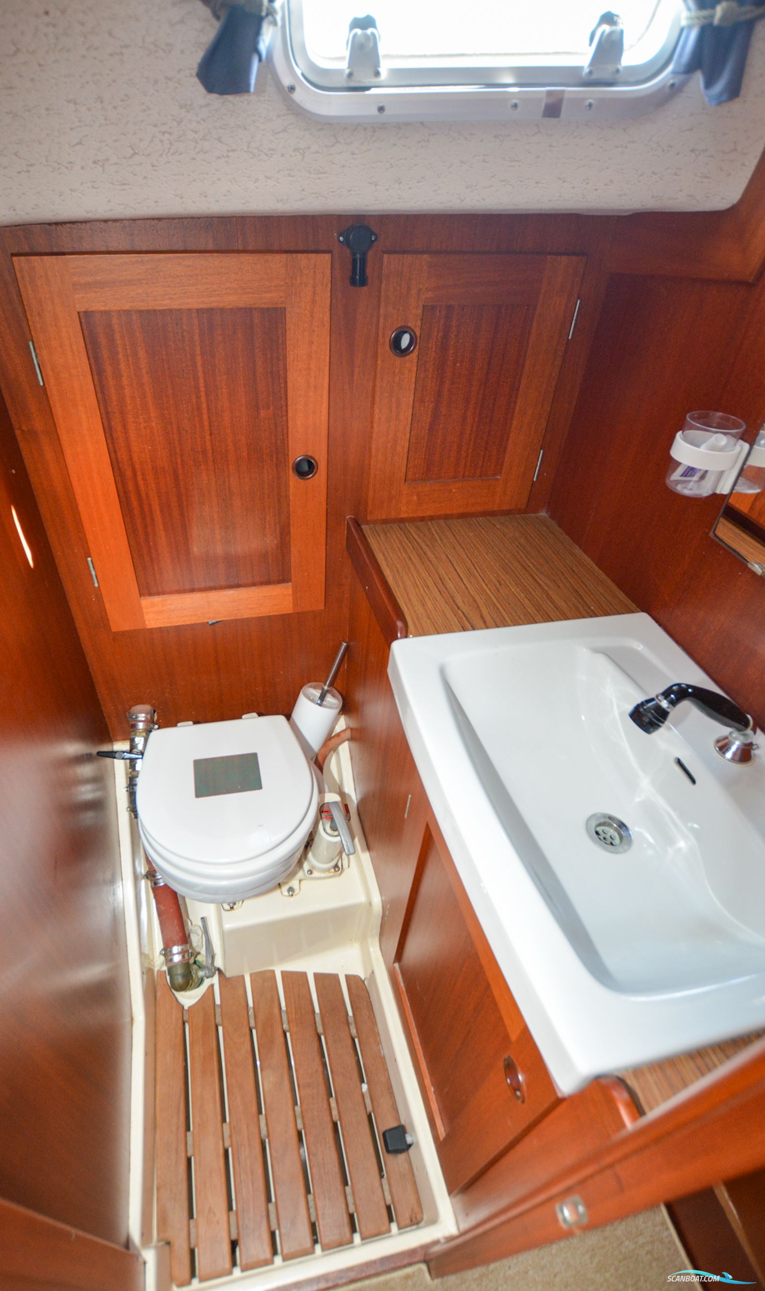 Hallberg-Rassy 94 Kutter